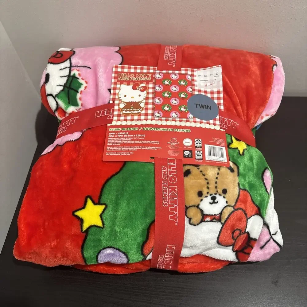 NEW Hello Kitty Christmas Plush Blanket Twin Size 60” X 90” Red w/ Wreaths